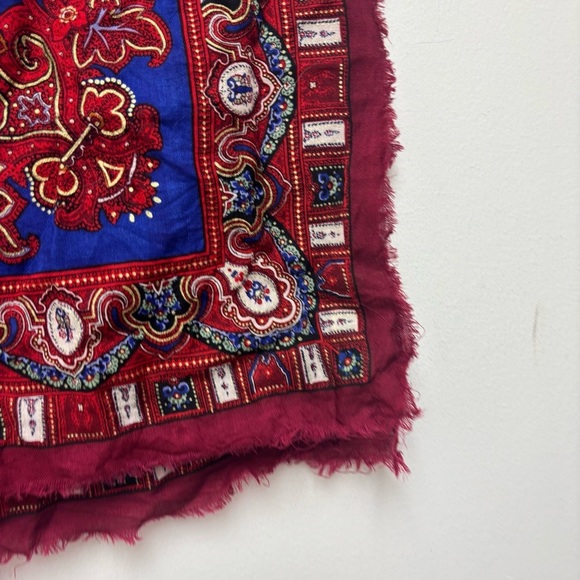 Oscar De La Renta Wool Scarf - Picture 6 of 12